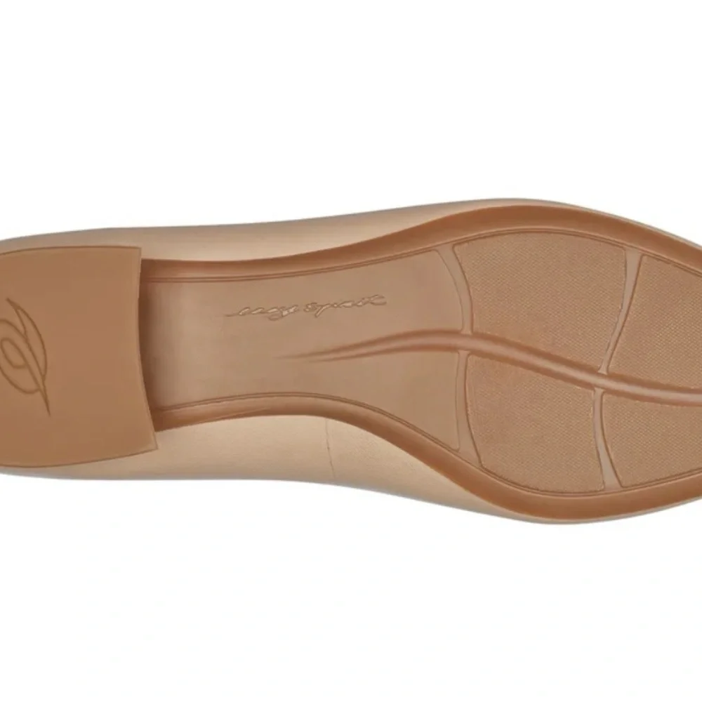 Easy Spirit Women's Caldise eFlex Slip-On Low Heel Pumps size 12
